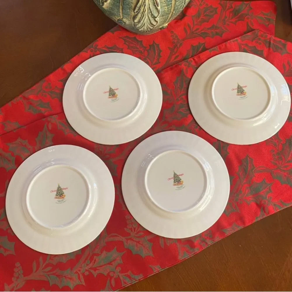 Royal Albert Christmas Magic 1990 Plates Set 4 NIB Bone China Rare England